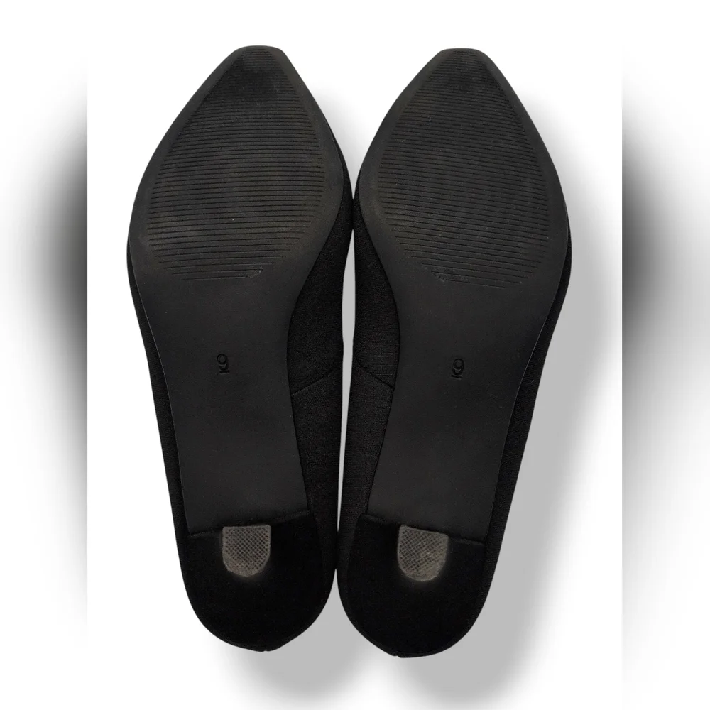 Coach and Four Women Sz 9 Satin Black Cushioned Round Toe Slip-In Mid-Heel Pumps